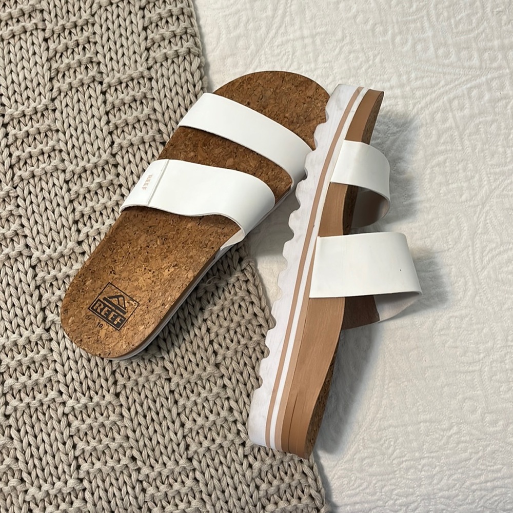 🥥🐚✨Women’s Reef Sandals